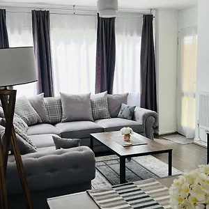 https://east-central-studio.cambridgehotelsuk.com
