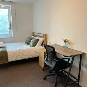 https://new-build-2-bedroom-with-2-bath-in.cambridgehotelsuk.com