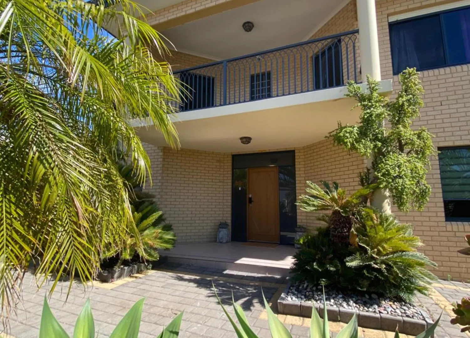 Sunny Ocean View Retreat Apartment Perth